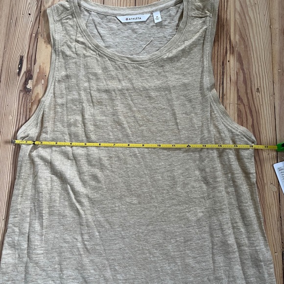 NWT Athleta Shiva Shimmer Tank 3 Linen Blend Beige Metallic Size M‎ Sleeveless - Picture 8 of 10
